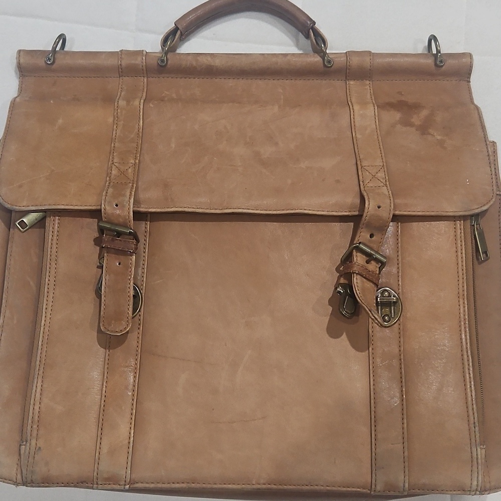 VINT. LIGHT BROWN LEATHER WILSON PELLE STUDIO BRIEFCASE